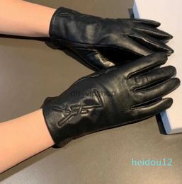 gloves For Women BLack sheepskin leather Fleece inside Letter glove Ladies touch screen winter thick warm Gunine Leathers Gifts