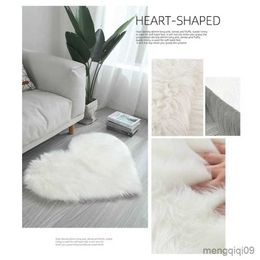 Carpet 30x40cm Love Heart Shape Small Floor Mat Fluffy Rugs Anti-Skid Shaggy Area Rug Dining Room Home Bedroom Carpet Floor Mat R231115