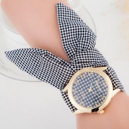 Wristwatches Design Ladies Cloth Wrist Watch Gold Fashion Women Dress Watches High Quality Fabric Sweet Girls