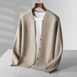 Men's Jackets High End Business Casual 100 Merino Wool Cardigan Solid Color Knitted VNeck Cashmere Jacket Sweater Winter Coat 231114