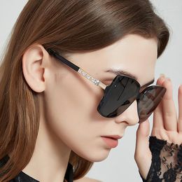 Sunglasses Diamond Rhinestone Decorative Square Frame For Women Men Luxury Design Big Sun Glasses Fashion Vintage Ladies Eyewear