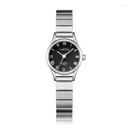 Wristwatches Small Dial Lady Fashion Creativity Round Silver Quartz Watch Girls' Wristwatch