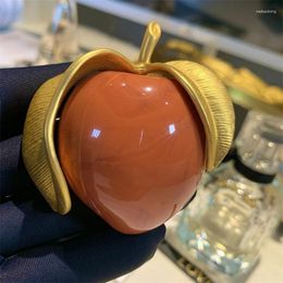 Brooches High-end Personality Retro Gold-plated Large Peach For Women Men Luxury Design Enamel Pins Medieval Exquisite Jewelry