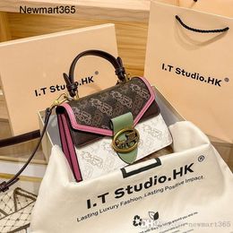 Genuine Leather Horse Pulling Car Womens Bag 2023 New Trendy And Fashionable Advanced Sense Small Handheld One Shoulder Crossbody Bag