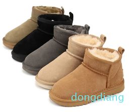 Classic Winter Designer Kids Boots Fashion Short Ankle Snow Booties Australia Baby Shoes Chestnut Real Leather Warm Fur Boot