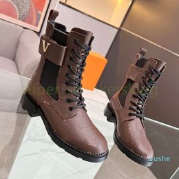 Boots Womens Flat bottomed boots Luxury Women Half Boots Sizes 35-41