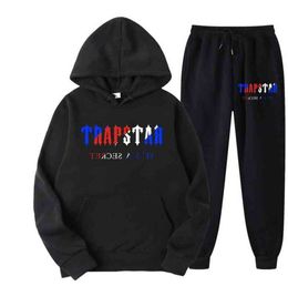 Tracksuit Trapstar Brand Printed Sportswear Men's t Shirts 16 Colors Warm Two Pieces Set Loose Hoodie Sweatshirt Pants Jogging Classic design 67ess