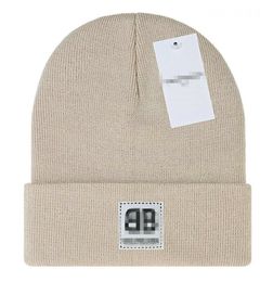 Fashion Designer hats Brand Paris France BB Men's and women's beanie fall/winter thermal knit hat ski brand bonnet High Quality plaid Skull Hat Luxury warm cap A0