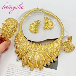 Wedding Jewelry Sets Earrings Nice Classic Jewelry Fashion Set Dubai Gold Color Women Necklace Earrings Round Pendant Nigerian Bridal Wedding Jewelry 231115