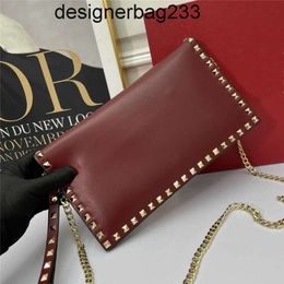 Handbags Luxury Valentinov Handbags New Classic Bag Beach Crossbody Cowhide Bags Designer Riveted Metal Fashion Large Capacity Leather Handbag FTD0