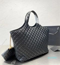 2023 maxi shopping bag quilted leather designer handbag women shoulder bag