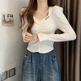 Women's Blouses Shirts Pleated Short Sexy White Shirt Tops Female Spring Office Casual Blouse Shirts Women Puff Sleeve Solid V-neck