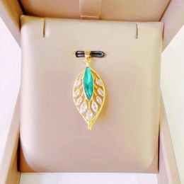 Pendant Necklaces Vintage Emerald Leaf Necklace For Women Luxury White Green Crystal Wedding Chain Fashion Jewelry Accessories