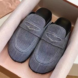 Winter Denim Baotou Slippers Women's Lining Plush Warm Metal Decoration Flat Bottom Comfortable Outdoor Versatile Casual Shoes