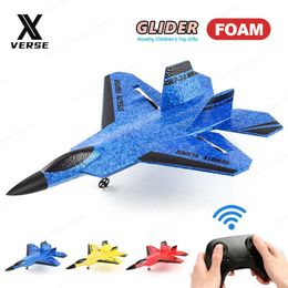 Aircraft Modle RC Plane F22 Camouflage Gray Glider 24G Remote Radio Control Airplanes SU35 EPP Foam SU57 Toys for Children 231114