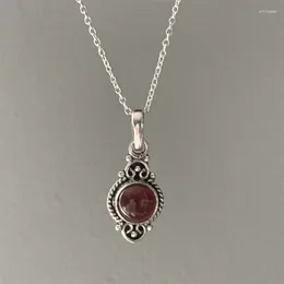 Pendant Necklaces Vintage Bohemian Garnet Necklace For Women Creative Gorgeous Carved Red Personalised Jewellery Accessories