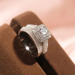 Solitaire Ring Luxury Silver Plate Wedding Engagement Cocktail Zircon Double Layer Finger Ring Specially Designed for Women 925 Silver Ring Set 231115