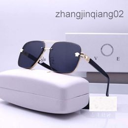 Designer Versage Sunglasses Cycle Luxurious Fashion Sports Polarise Sunglass Mens Womans Vintage Baseball Driving Beach Golden Black Round Cat Eye Sun Glasses