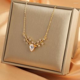 Pendant Necklaces Merry Christma Exquisite Zircon Elk For Women Luxury Crystal Deer Clavicle Chain Necklace Festival Jewellery