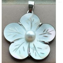 Pendant Necklaces Women Fashion Jewelry 32mm Beatiful Mother Of Pearl Shell Art Flower Bead 1pcs C3626