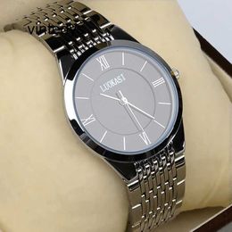 Wristwatches Luxury Quartz Watch New Watch Men's Trend Precision Steel Waterproof Automatic Quartz Fashion Thin