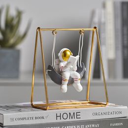 Decorative Objects Figurines Nordic Astronaut Figure Room Decor Resin Swing Spaceman Statue Decoration Home Decor Miniature Desk Gift 231115