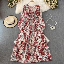 Casual Dresses VANOVICH 2023 Spring And Summer Korean Style Lantern-sleeved V-neck Waist Slim Belt A-line Dress Female Vintage Print