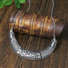 Pendant Necklaces Ethnic Fashion Tibetan Silver Color Geometric Carved Gypsy Choker Collar Bohemian Afghan Jewelry