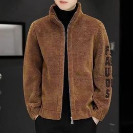 Men's Jackets 2324 Autumn and Winter Sheep Fleece Standing Neck Jacket Embroidered Sweater Leather Wool Lamb Coat 231116