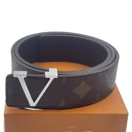 Luxury designer Belt Smooth Buckle Fashion Genuine Leather L Women Belts For men Letter Big V gold classical 9 Colours Black Brown white Men Designers Belts