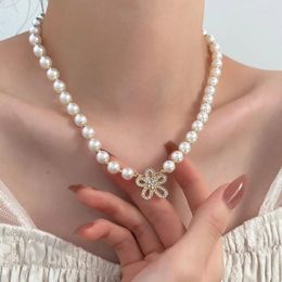 Pendant Necklaces Simulated Pearl-Necklaces For Women Valentines Day Gifts Rhinestone-Flower Charm Choker Chain Fashion Jewelry Ornament