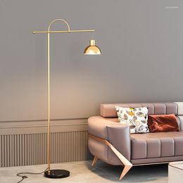 Floor Lamps Nordic Lamp Black Gold LED Bulb Minimalist Bedside Vertical Suitable For Living Room Bedroom Home