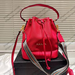 23FW Women Luxurys Designer Totes Bags Bucket Handbag Shouder Crossbody Handbags With Original Dust Bag Original Hardware Purse Pouch 25cm