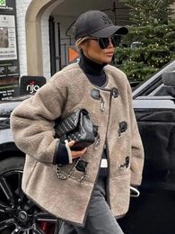 Women's Fur Faux Fur Faux Cashmere Plush Jacket Woman Winter Elegant Thicken Chic Horn Button Coat Gentle Fur Integrated O Neck Casual Lady Outerwear 231116