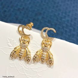 Luxury insect Bee Stud designer women Hoop Earrings Stud alphabet Earrings Jewelry box set Valentines Day gift engagement