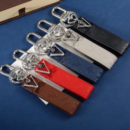 Embossing Leather Keychains Designer Lanyards For Keys Backpack Accessories Casual Key Chains Brand Letter V Key Rings Mens Womens Car Keychains