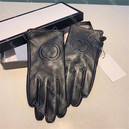 Embroidered Letter Leather Gloves Designer Warm Gloves For Women Winter Cycling Gloves Touchable Screen Gloves Ladies Christmas Gift