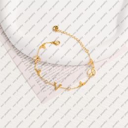 Clover chains designer necklace in gold-plated metal. El Collar is specially designed for women. Wedding Bridal Gifts Designer Jewellery