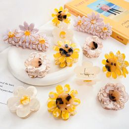 Fashionable Temperament Geometric Little Daisy Flowers Hair Clip Claw Fashion Acetic Acid Shark Clip Hair Accessories