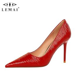 Dress Shoes Fashion Embossed Patent Leather Stiletto Heels Sexy Party Pedicure Thin High-heeled