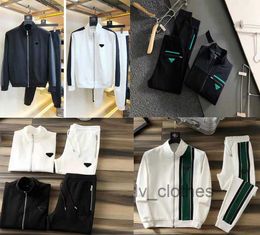 Tracksuits Designer branded sportswear for Winter men's sportswear set for men and women, jogger hooded sportswear, boy jacket, white women's