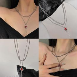 Pendant Necklaces Fashion Multilayer Red Zircon Rose For Women Hip Hop Y2K Layered Flower Stone Jewelry Accessories