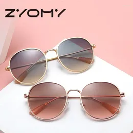 Sunglasses Q 2023 Metal Frame Retro Eyewear Fashion Round Multicolors Personality Sun Glass Personal Glasses For Female Korean Style UV400