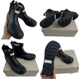 Stilista da cacciatore stivale donna cacciatore di pioggia Stivali da cacciatore scarpa Snow Rubber Stivale alto in gomma traspirante Scarpe leggere nere moda autunno inverno stivali di gomma taglia 35-42