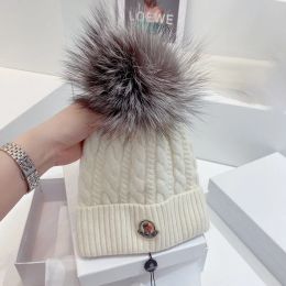 Fashion 2023 Winter Beanie Monclair Hat Women's Luxury Designer Authentic Knitted Hat Extra Large Fox Fur Ball 1:1 Hat: High Quality Scarf Gift