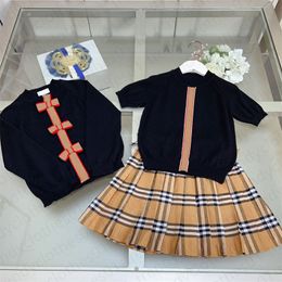 Детские осенние комплекты для девочек из 3 предметов, модные вязаные свитера с бантом, кардиган с джемперами, топы + клетчатые юбки-пачки, детская одежда для маленьких девочек