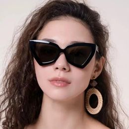 Sunglasses Fashion Style Women's Vintage Retro Cat Eye Shape Male Female Sun Glasses High Quality Men Women