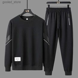 Men's Tracksuits New Fashion Round Neck Hoodie + Pants 2-piece Suits Men Tracksuit Casual Male Pullover Sportwear Athletic Sets Q231117