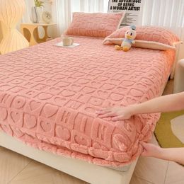 Bedding sets Winter Solid Jacquard Warm And Comfortable Elastic Fitted Sheet Thickened Plush Mattress Protector Cover Non Slip Bed 231116