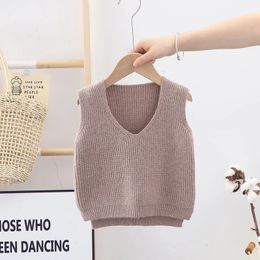 Pullover Bobora Kids Boys And Girls Vneck Sleeveless Twist Knit Woollen Vest Sweater For Children Girl Clothes Autumn 231115